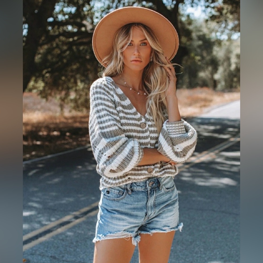 VICI COLLECTION AUSTEN STRIPED BUTTON FRONT KNIT CARDIGAN - Picture 5 of 11